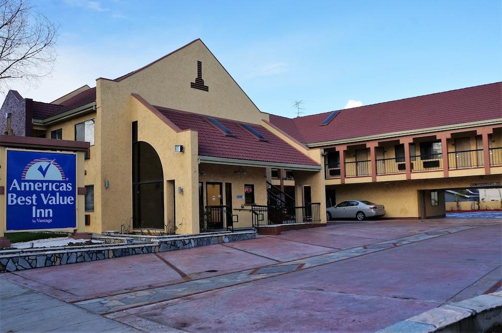מאונטיין וויו Hotel Aria מראה חיצוני תמונה