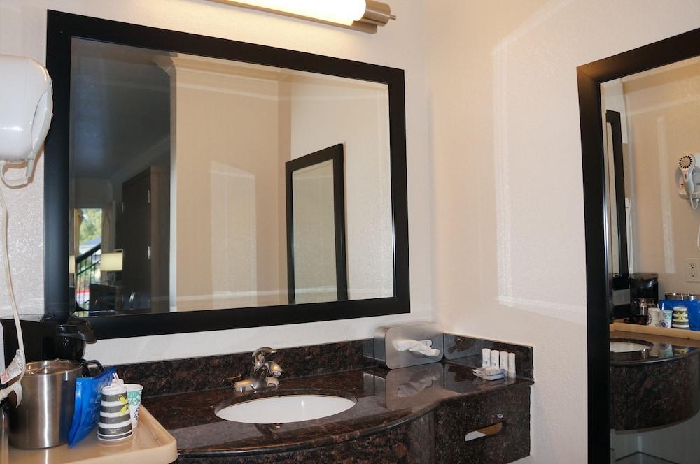 מאונטיין וויו Hotel Aria מראה חיצוני תמונה