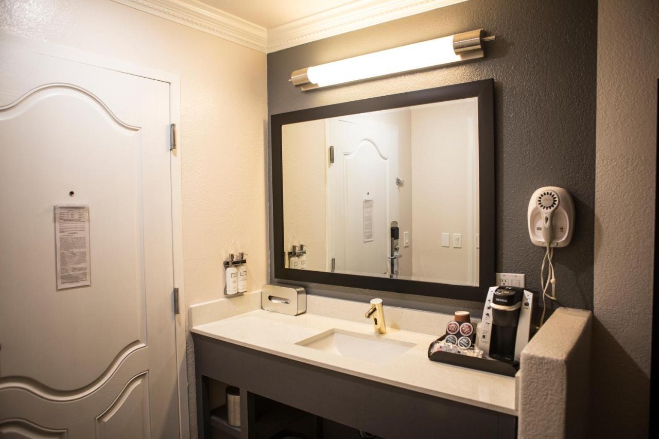 מאונטיין וויו Hotel Aria מראה חיצוני תמונה